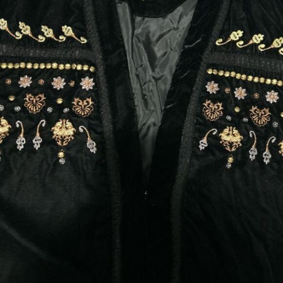 Vintage America Black Velvet Embroidered Jacket Bohemian Style Size L Preowned. - Picture 2 of 9